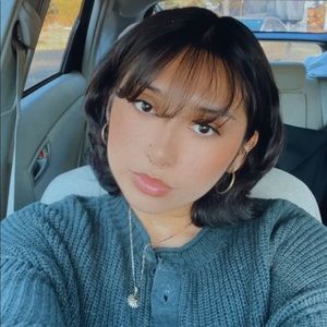 Meet your Posher, Gia